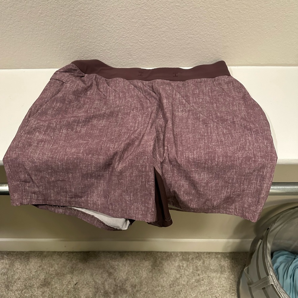 Men’s Lululemon running shorts with no liner